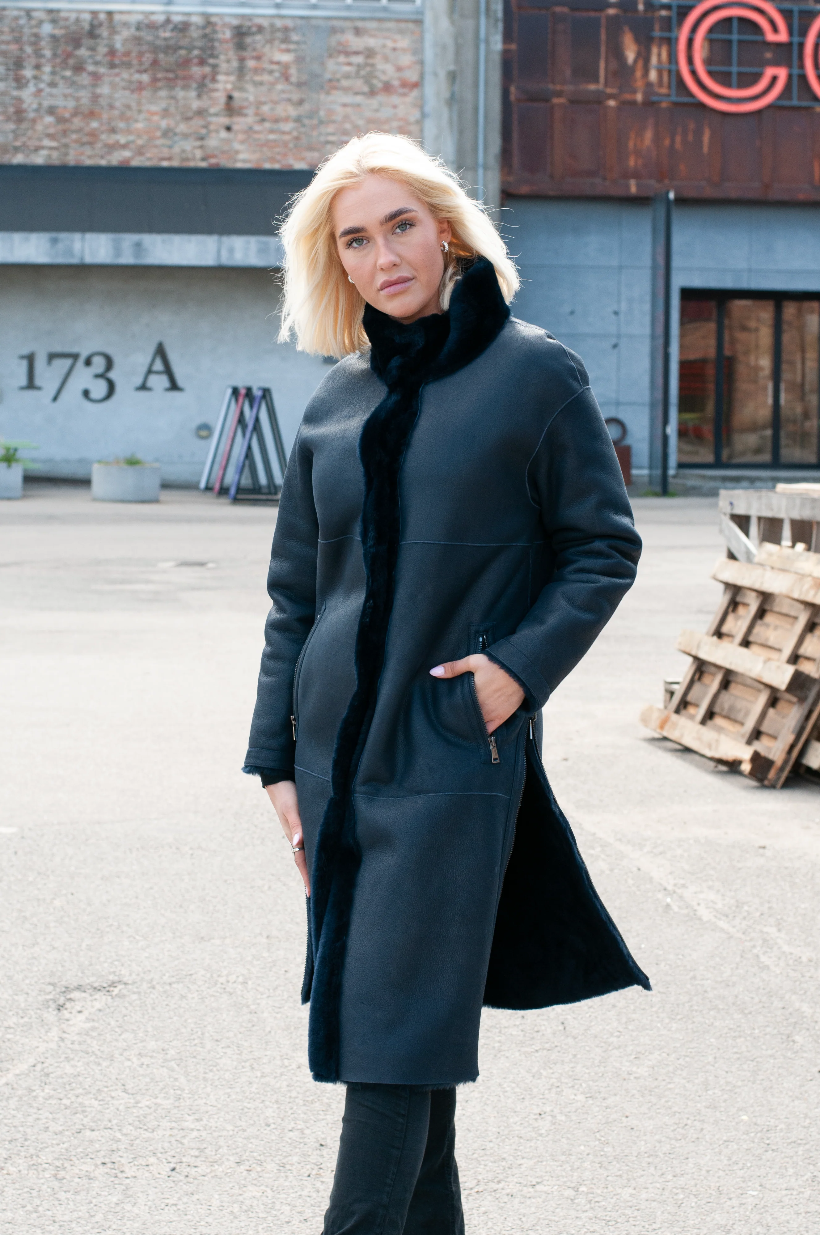 Carol 105 cm. Rulamsfrakke Dame Mørke blå - Image 2