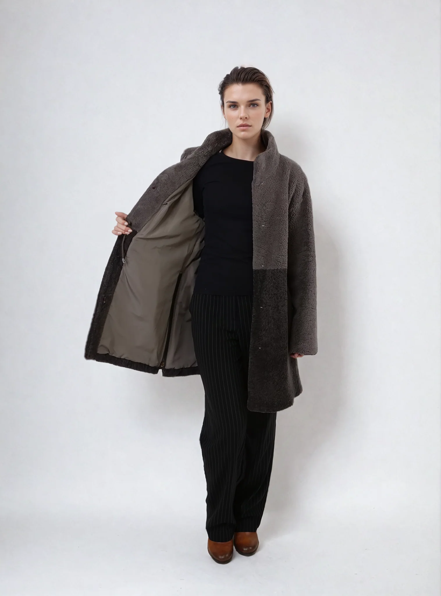 Ganaia, 85 cm. - Krave - Curly Lamb - Kvinder - Taupe & Coffee - Image 3