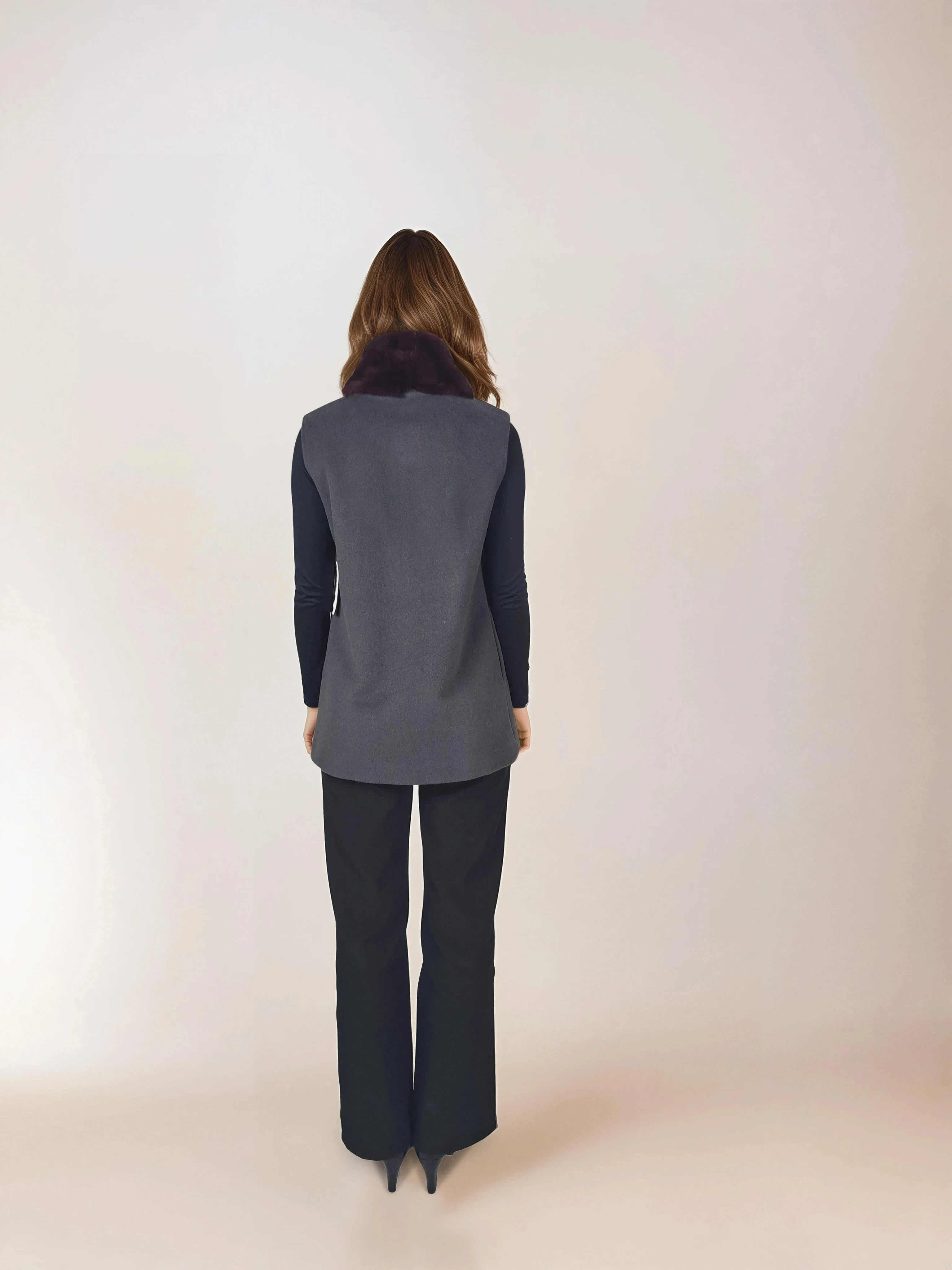 Haramont Vest, 70 cm. - Krave - Uld & Cashmere - Kvinder - Trækul - Image 4