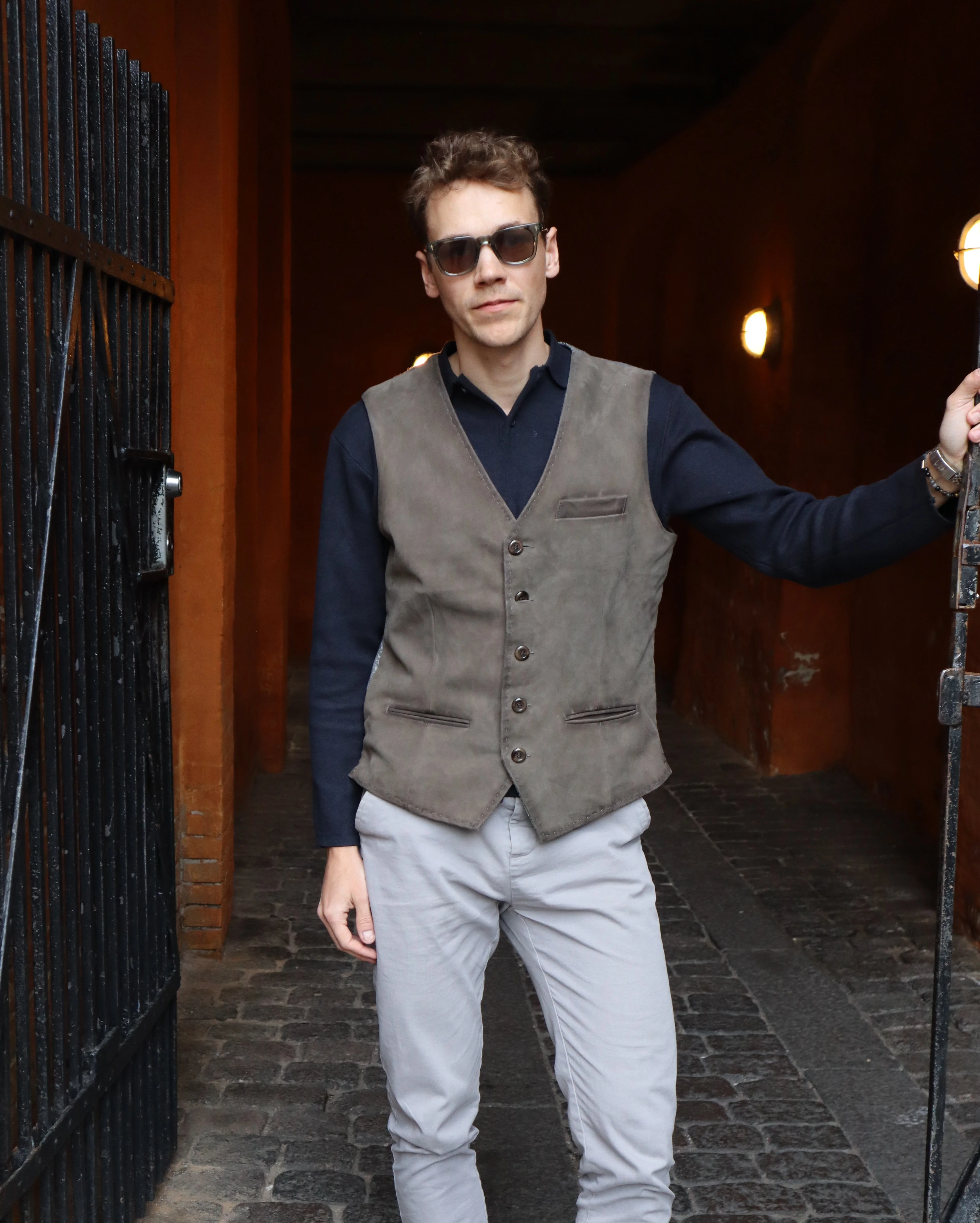 Renzo Vest, 60 cm. - ged ruskind læder - mand - grå - Image 2