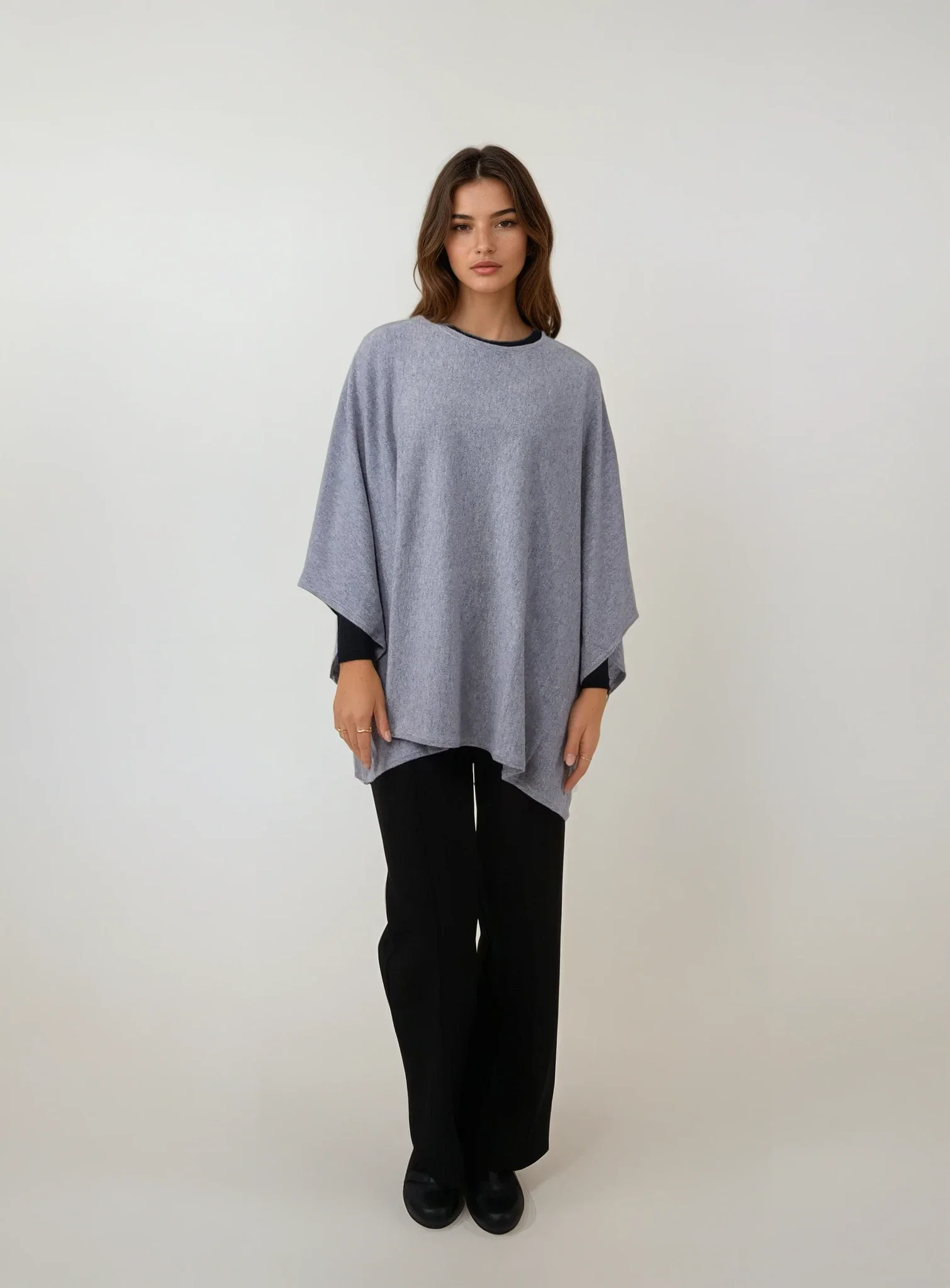 SY-9026 Poncho - 100% Pure Cashmere - Damer - Electric Grey - Image 4