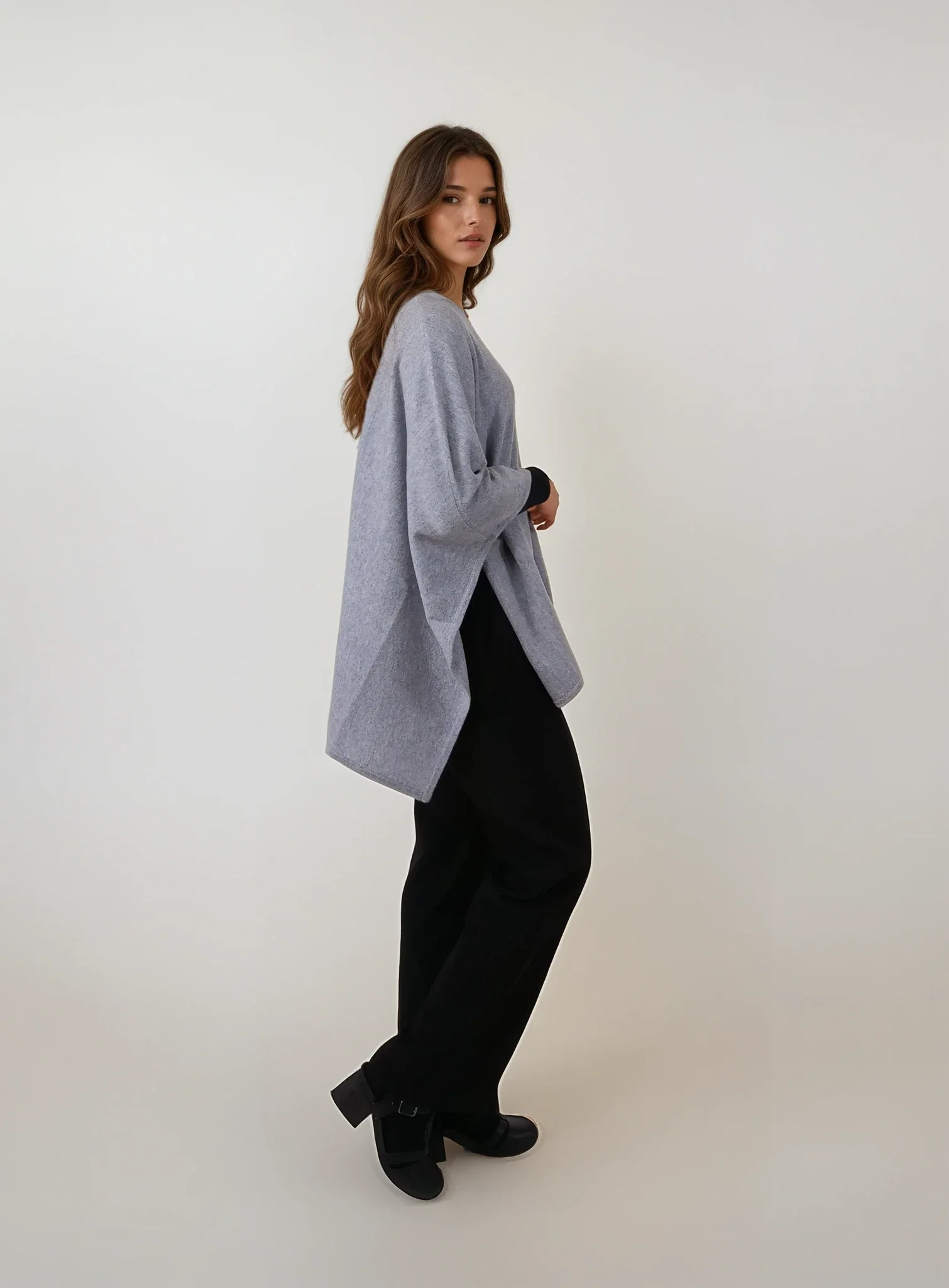SY-9026 Poncho - 100% Pure Cashmere - Damer - Electric Grey - Image 5
